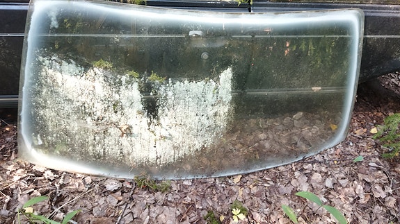 Opel Ascona C tuulilasi, patinoitunut