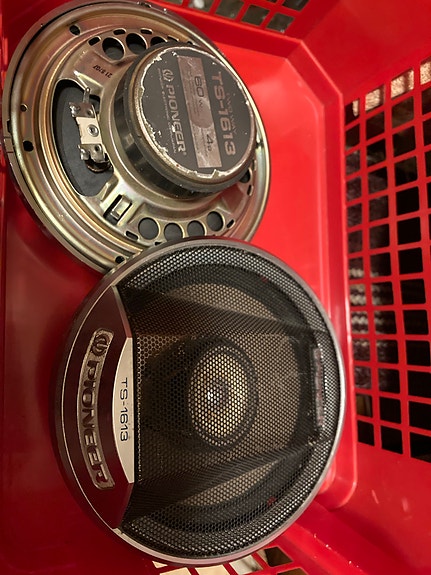 Pioneer TS-1613 60W 4Ω autokaiuttimet