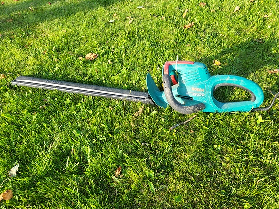 Bosch pensasleikkuri sähkökäyttöinen