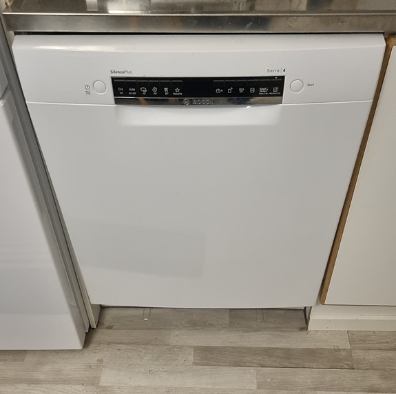 Astianpesukone Bosch Serie 4 SMU4HVW72S
