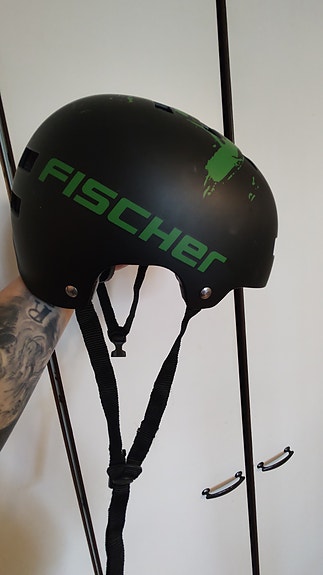 Fischer kypärä, koko M