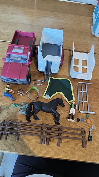 Schleich auto ja traileri