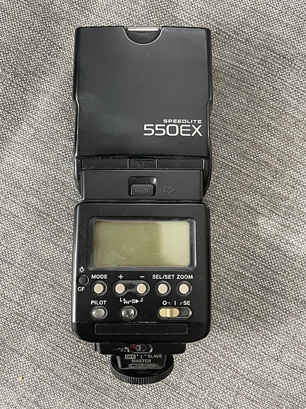Canon Speedlite 550EX