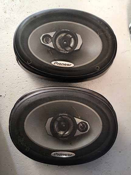 6x9 kaiuttimet