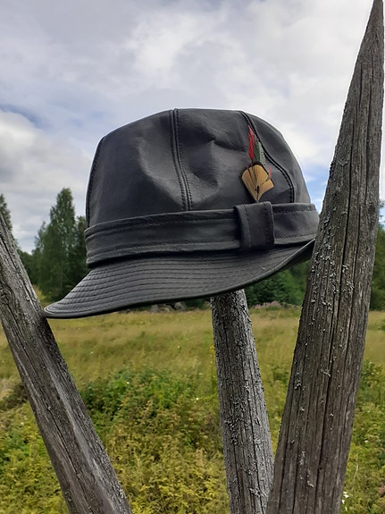 Miesten hattu