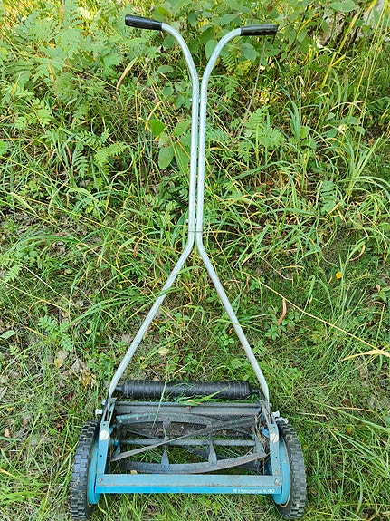 Husqvarna 4/40 käsikäyttöinen ruohonleikkuri