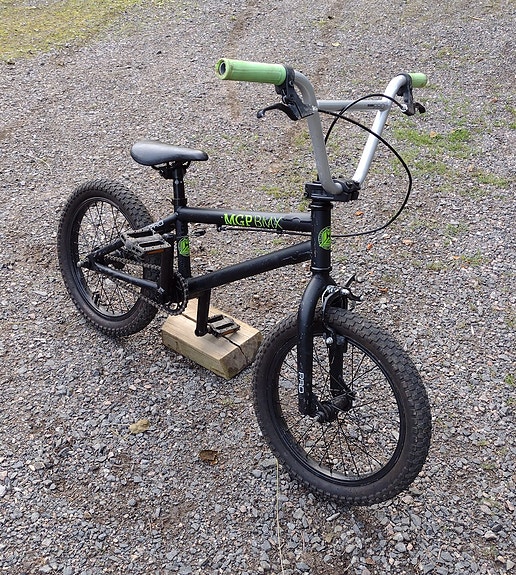 Lasten MGP BMX-pyörä 16"