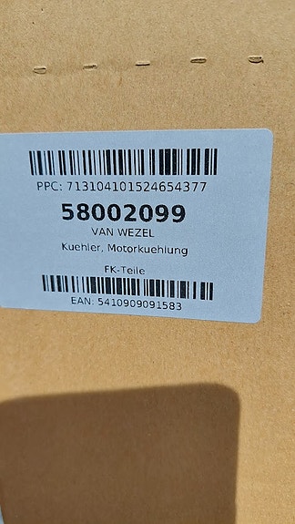 VW  Vento moottorin jäähdytin