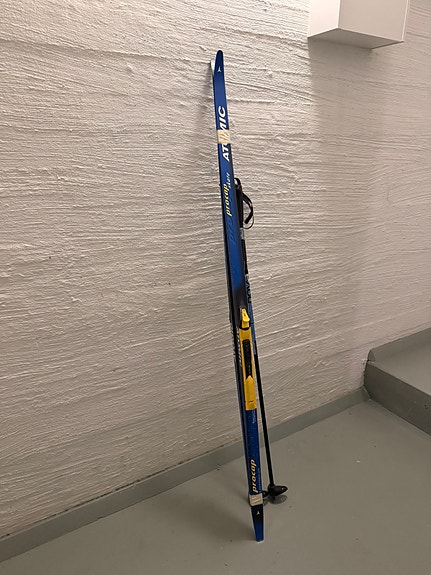 Atomic Procap Skate -luistelusukset + Salomon SNS Pilot -siteet + sauvat