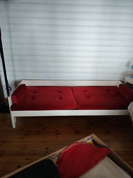 Sänky/sohva