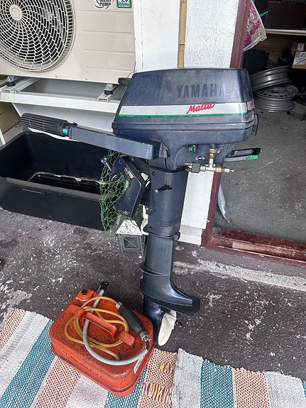 Yamaha Malta ja Tohatsu 5hv perämoottorit