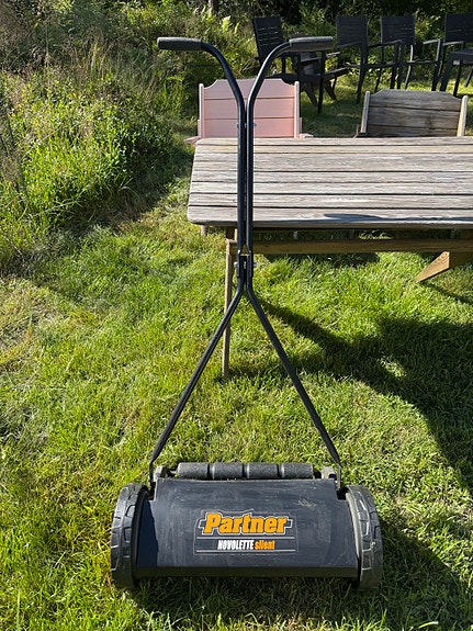 Partner  työnnettävä ruohonleikkuri