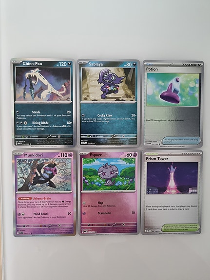 Pokemon holo-kortit yhteishintaan