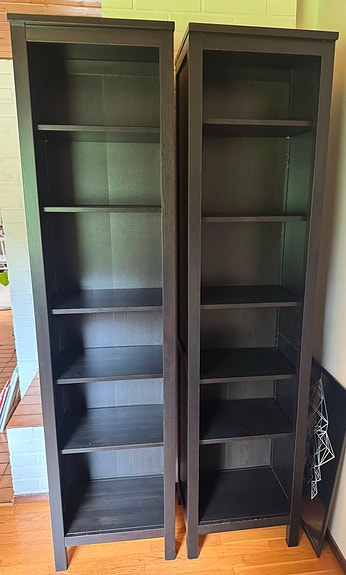 2 kpl Ikea Hemnes-kirjahylly