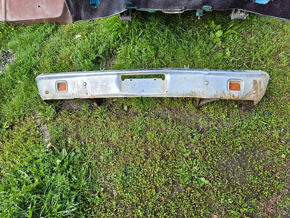 Ford fairlane -63? kromipuskuri