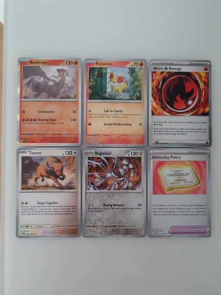 Pokemon holo-kortit yhteishintaan