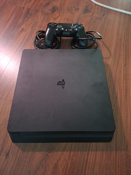 Sony PS4 slim konsoli 500GT