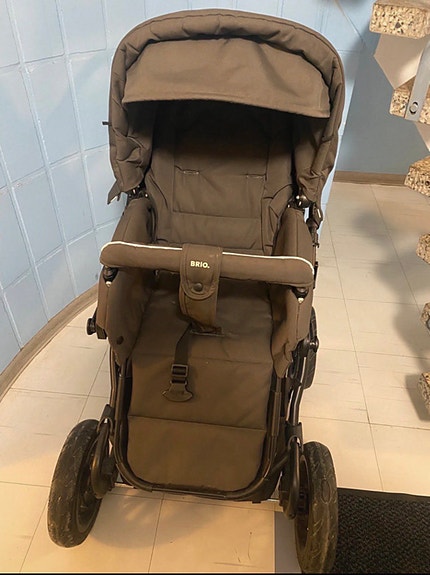 BRIO ruskeat yhdistelmävaunut