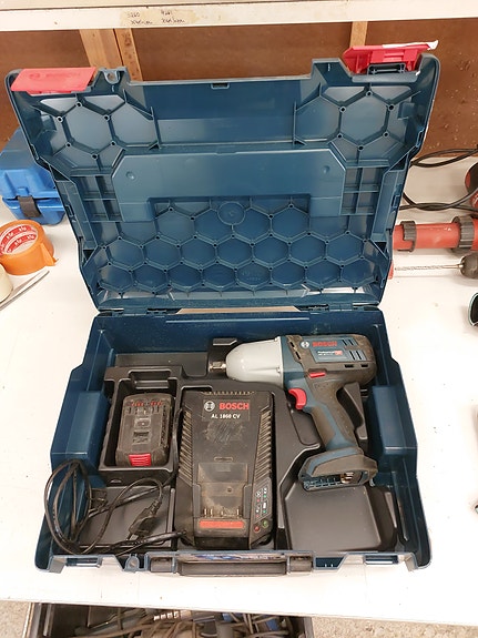 Bosch GDS 18V-LI HT akkuiskumutterinväännin
