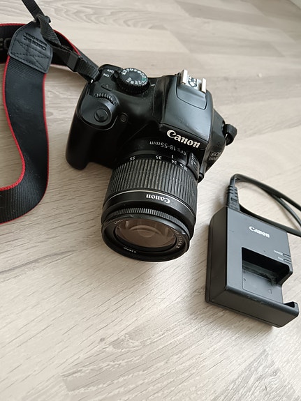 Canon EOS 1100D järjestelmäkamera 18–55mm objektiivilla