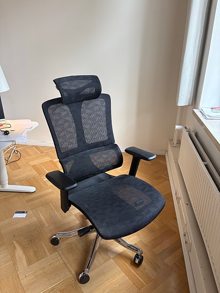 työtuoli toimistotuoli