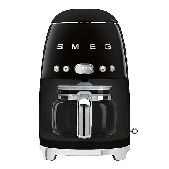 Smeg kiiltävänmusta kahvinkeitin