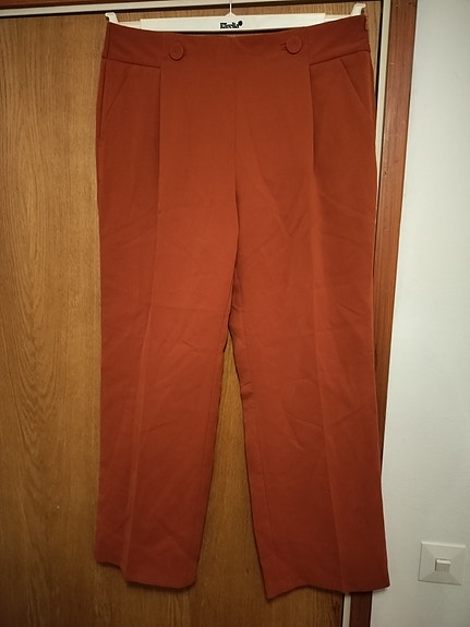 Oranssit suorat housut