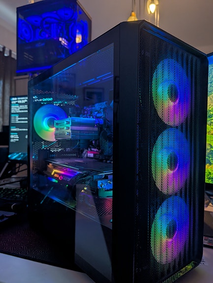ASUS AMD PC / Keskiluokan tietokone