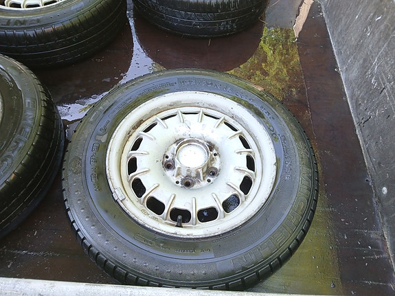 Mercedes w115 vanteet  4 kpl