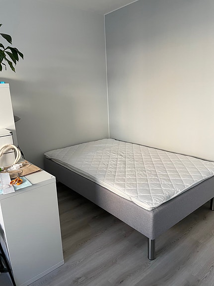 Runkopatjasänky 120cm Masku