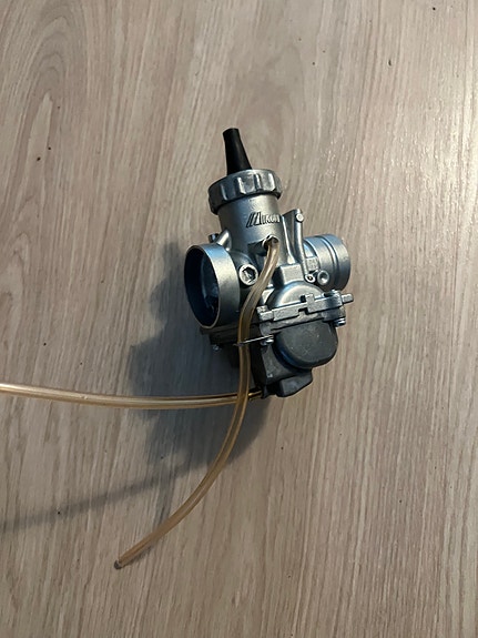 Kaasutin Mikuni type vm24