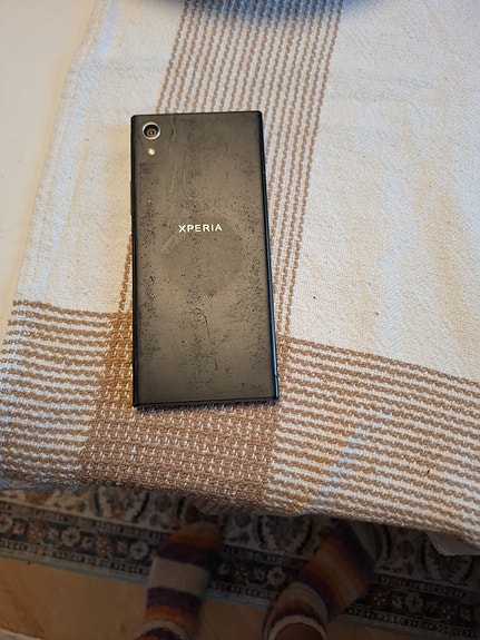 Sony Xperia älypuhelin musta - Viallinen
