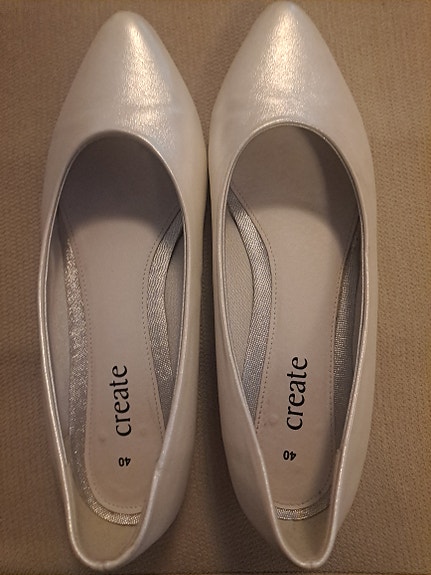 Helmiäishohtoiset juhlakengät / ballerinat / hääkengät, create koko 40