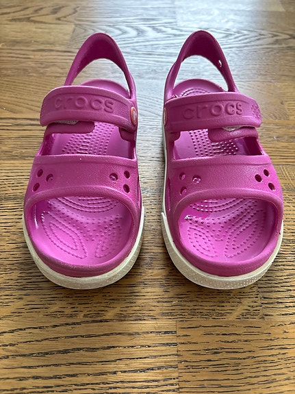 Crocs C11 sandaalit (28-29)