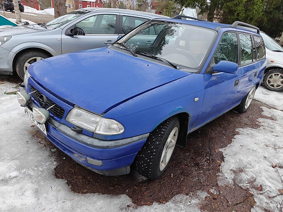 Opel Astra F osina