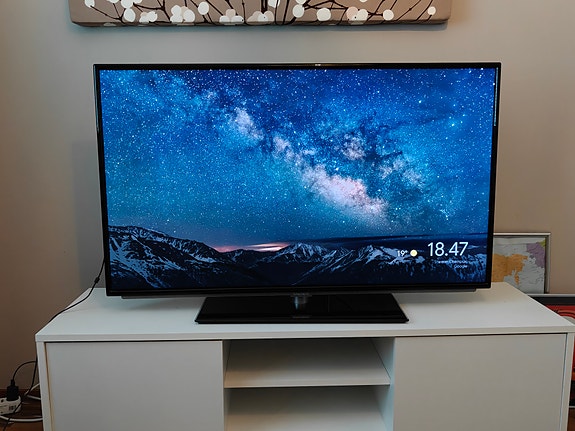 Grundig 48" LED-televisio+ Chromecast
