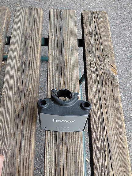 Hamax adapteri pyörään