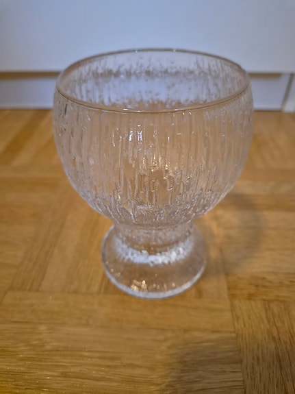 Iittala Kekkeri -lasimalja