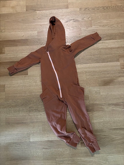 Gugguu haalari koko 116 ruskea unisex