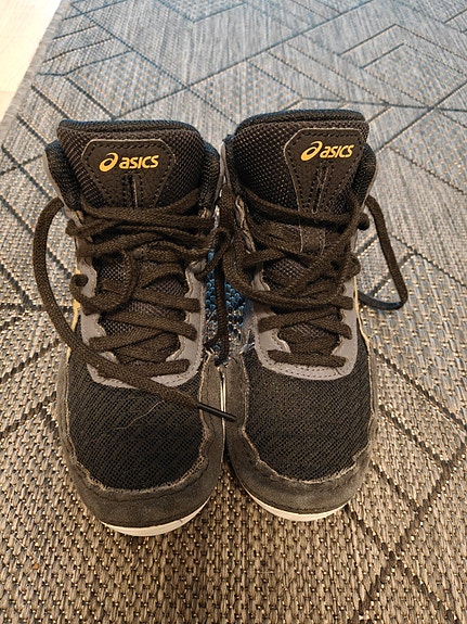 Asics painitossut