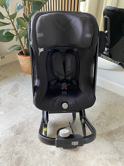 Axkid One 2 turvaistuin musta isofix