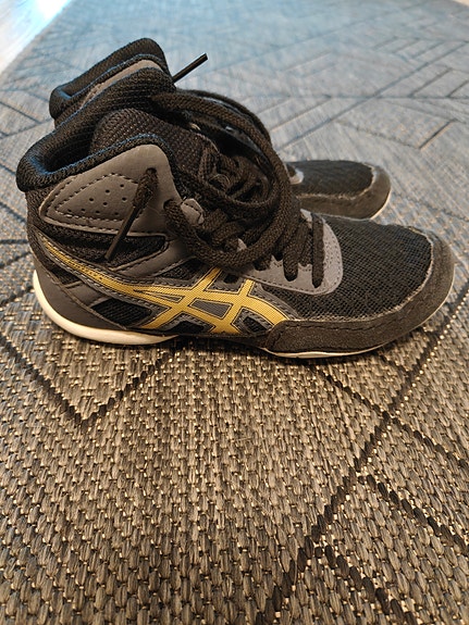 Asics painitossut