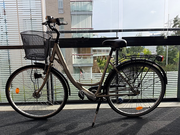 Yosemite kaupunkipyörä 28'' 3v