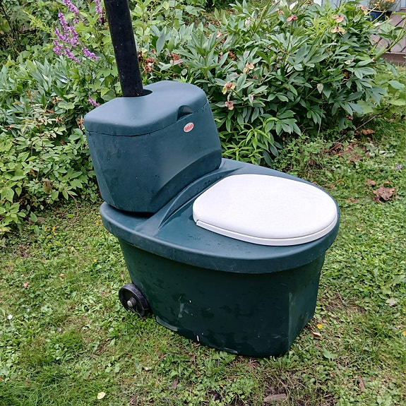 Biolan kuivikekäymälä