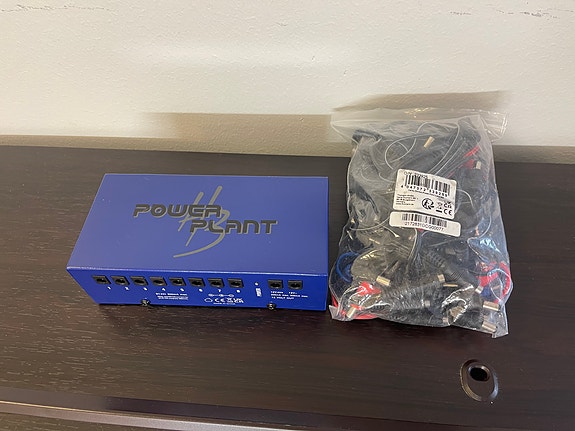 Harley Benton Powerplant pedaali poweri (kitara)