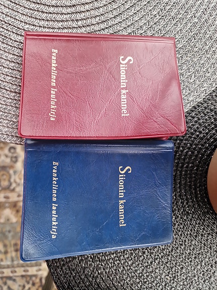 Siionin kannel Evankelinen laulukirja punainen ja sininen