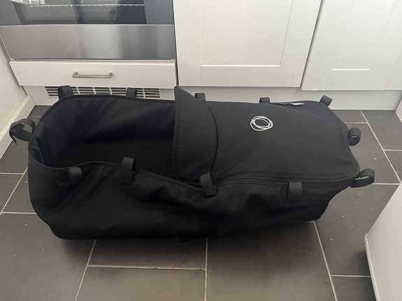 Bugaboo Cameleon 3 vaunukoppa, musta