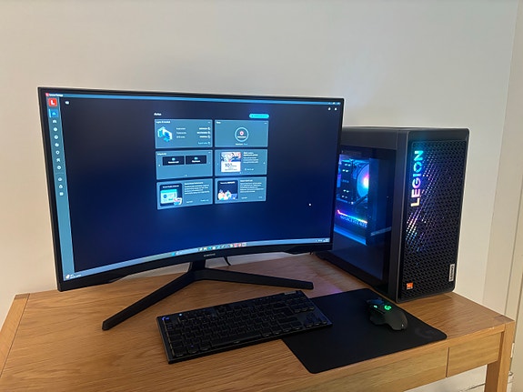 Pelitietokone paketti/setup