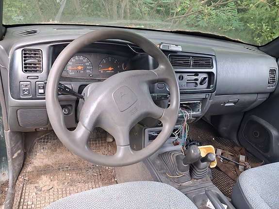 Mitsubishi pickup varaosiksi