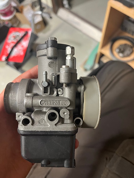 Cagiva Mito alkuperäinen Dellorto PHBH28 kaasutin